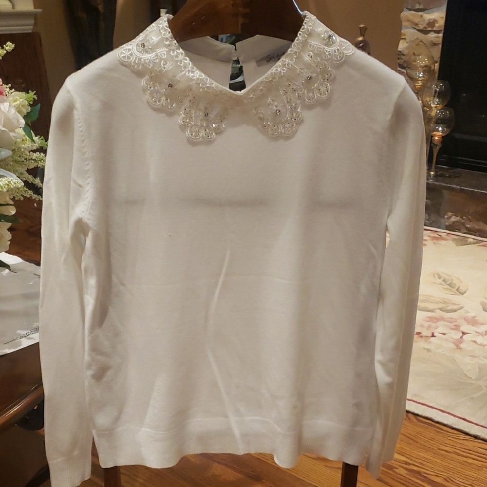 Nwt large Sioni White Crew Neck Sweater with Ornate Lace Collar and Long Sleeves